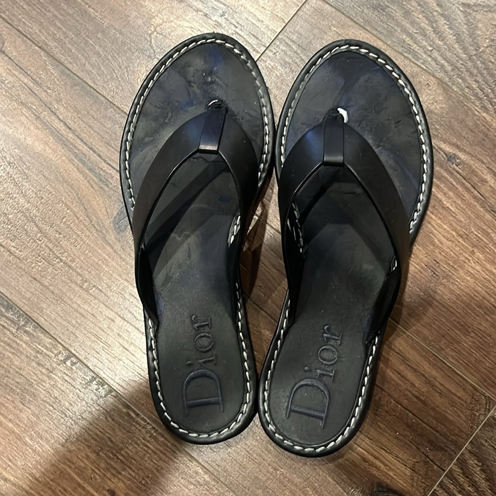 Dior Black Leather Flip-Flops